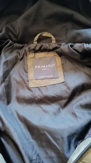 Chaqueta acolchada con capucha verde