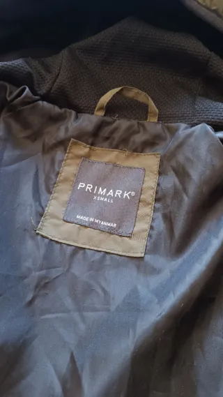 Chaqueta acolchada con capucha verde