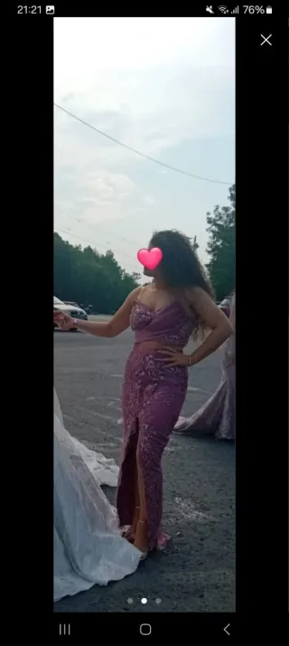 Vestido rosa largo con pedrería