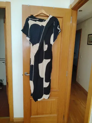 Vestido Massimo Dutti XL puesto una vez