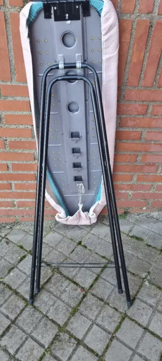 Tabla de planchar plegable