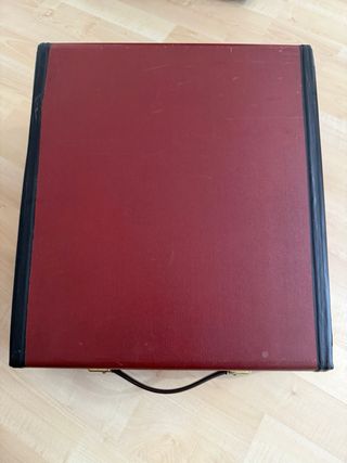 Máquina de escribir Olivetti Studio 44