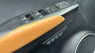 Lexus NX 300H LUXURY 4WD