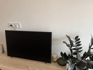 Samsung “The Frame 32” QLED TV - como nueva