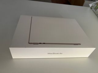 MacBook Air 13” M4 16GB RAM 256GB SSD Oro