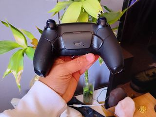 Mando PS5 SCUF+ joysticks magnéticos TMR