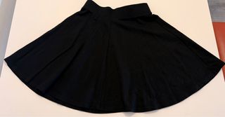 Falda negra talla S