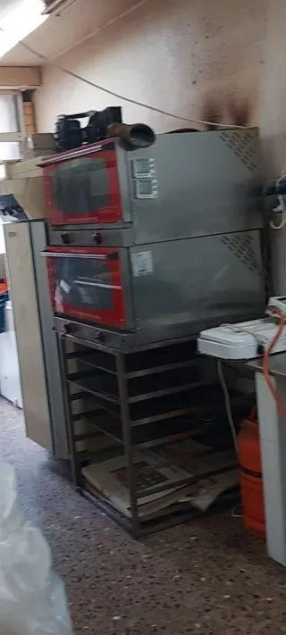2 Hornos industriales cafetería