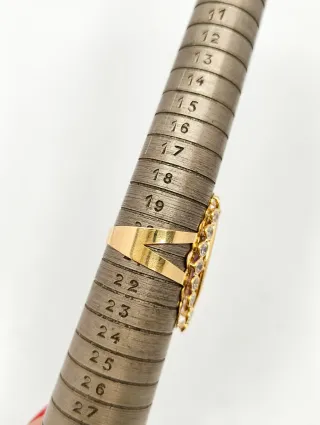 Anillo Lanzadera Oro 18k piedra Morada y Circonita