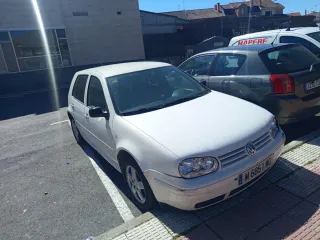Volkswagen Golf 2000
