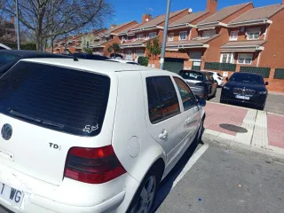 Volkswagen Golf 2000