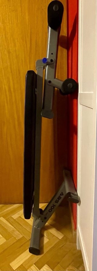 Banco de abdominales plegable