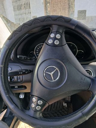 Mercedes-Benz  CLK 2004