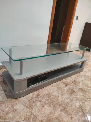 Mueble de televisión cristal y estructura gris