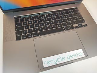 Macbook Pro A2141 i9 9980HK 64GB RAM DDR4 1TB NVMe