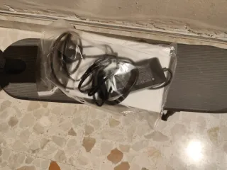 Patinete Xiaomi Scooter 4 con casco y candado