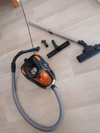 Aspiradora Rowenta Compact Power