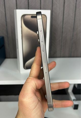 iPhone 15 Pro Max 256GB como nuevo