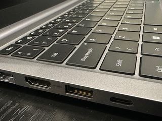 Portatile SAMSUNG GALAXY BOOK4, 15.6" 16GB RAM