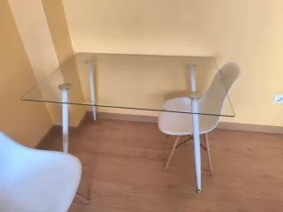 Mesa de cristal moderna