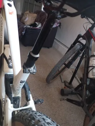 Bicicleta eléctrica doble aluminio montaña 29