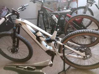 Bicicleta eléctrica doble aluminio montaña 29