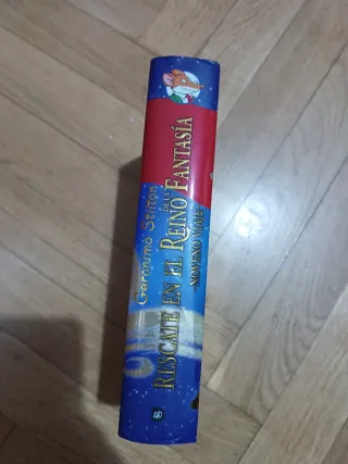 Libros juveniles.  Distintos títulos.