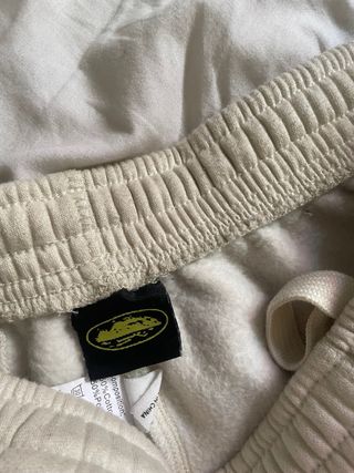 Chándal Corteiz Beige