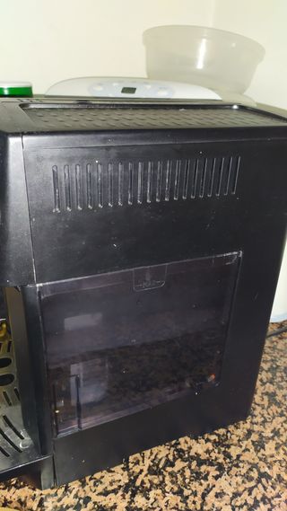 Cafetera DeLonghi Magnifica ESAM 3200 S