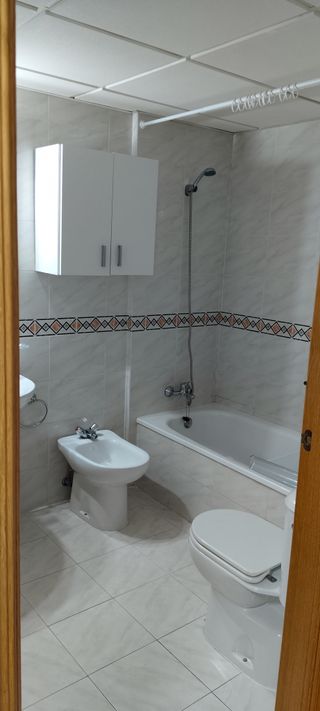 Piso 4 hab.,garaje, piscina, vistas al río,Valdepa