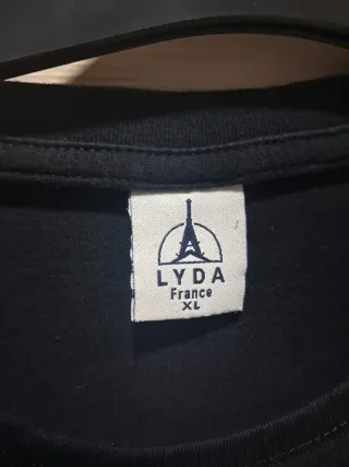 Camiseta Lyda Paris Labios Strass