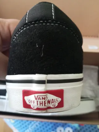 Zapatillas Vans Negras Talla 38.5 SIN USAR