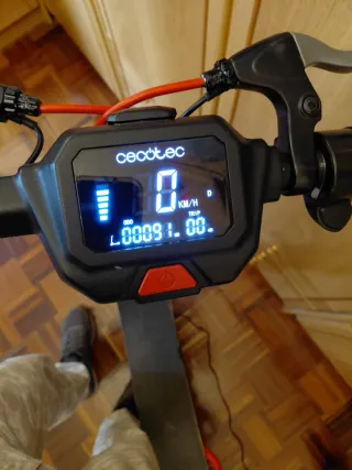 Patinete Eléctrico Cecotec Bongo Z