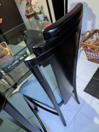 Mesa de cristal con 6 sillas