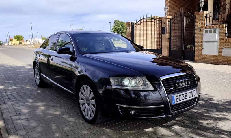 Audi A6 2004 - foto 1