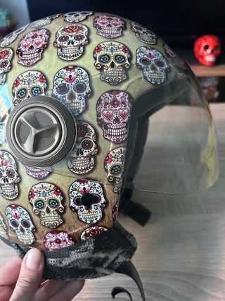 Casco NZI Semi Integral Calaveras
