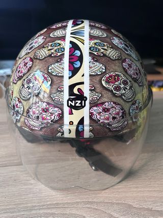 Casco NZI Semi Integral Calaveras