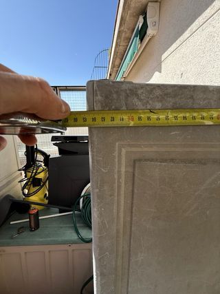 Armario de plástico beige y gris