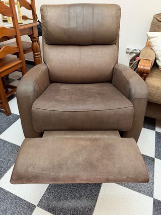 2 Butacas de Piel Marrón Casi Nuevas