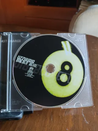 CD. Uzzhuaia :  Diablo Blvd.