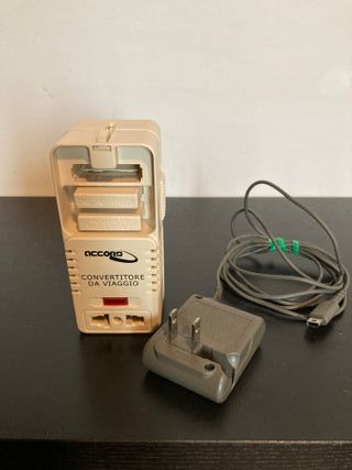 Nintendo DS Lite Ice Blue con R4 e giochi