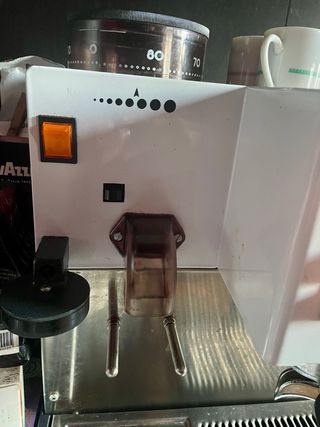 Cafetera expresso con molinillo integrado Rancilio