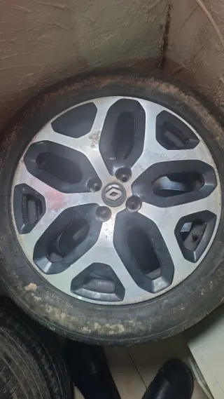 Llantas de aluminio Renault 4 tornillos