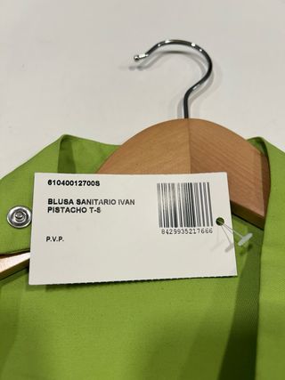 Casaca Garys Verde Pistacho Talla S