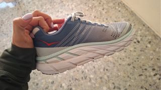 Zapatillas Hoka One One Azul y Rojo