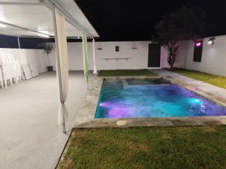 Se alquila parcela para eventos con piscina