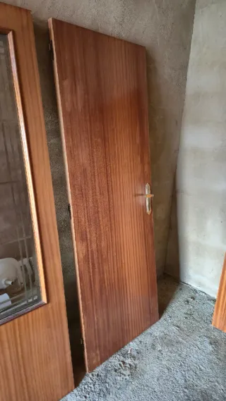 7 Puertas Interiores Madera con Marcos