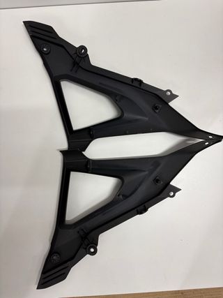 Despiece accesorios  Honda CB125R