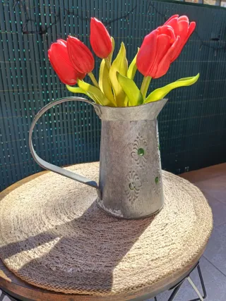 Antigua Jarra vintage con pátina.