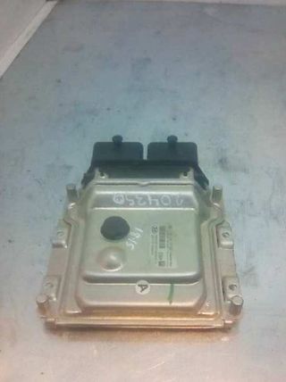 Hyundai 0261s10773 centralita motor uce i20 204350
